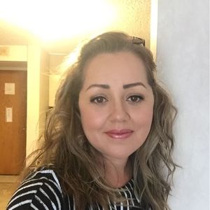 Meet your Posher, Esmeralda